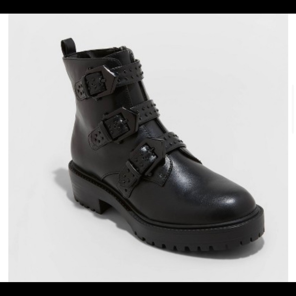 Black combat/buckle boots